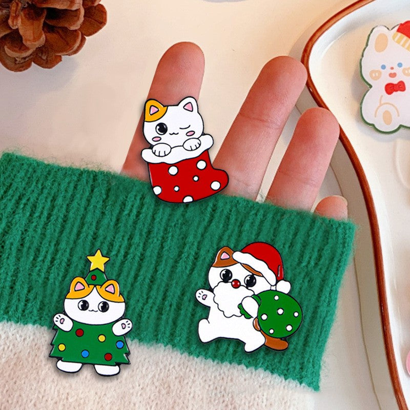 Christmas Kitty Brooch